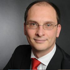 Dr. Niels Meyer